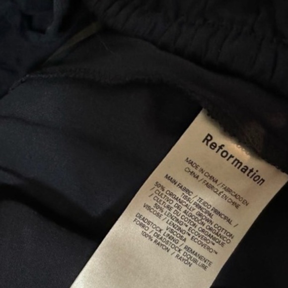 Reformation Valetta Two Piece Navy - Picture 10 of 10